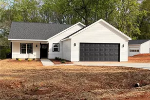 144 Hewes St, Winston-Salem, NC 27103 - Photo 1