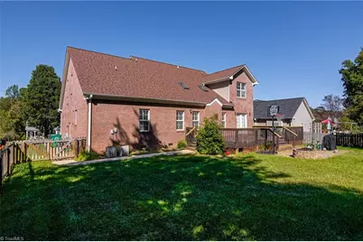 2170 Glen Cove Way, High Point, NC 27265 - Photo 26