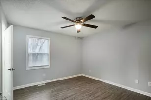 728 Ben Ct, Burlington, NC 27253 - Photo 16