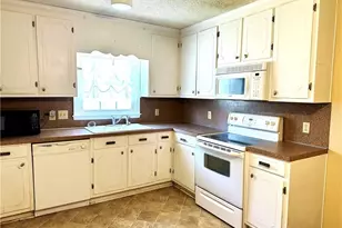 528 Carol Leigh Dr, Gibsonville, NC 27249 - Photo 6