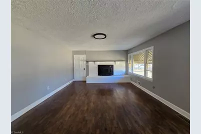 912 Friendly Road, Eden, NC 27288 - Photo 4