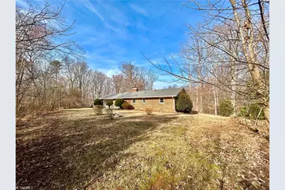 240 Oakcrest Drive, Madison, NC 27025 - Photo 4