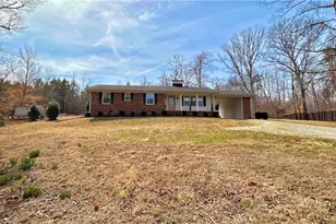 240 Oakcrest Dr, Madison, NC 27025 - Photo 2