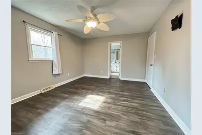 240 Oakcrest Drive, Madison, NC 27025 - Photo 12