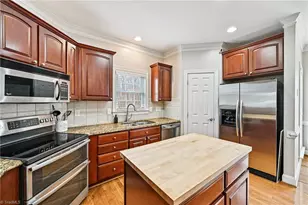 105 Meadowcrest Ct, Clemmons, NC 27012 - Photo 10