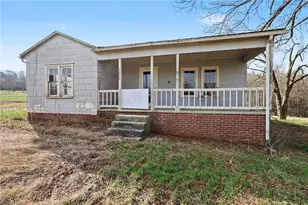 3470 Old Bachelor Creek Rd, Seagrove, NC 27341 - Photo 2