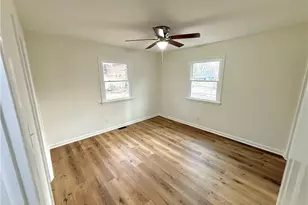 2010 Sharonbrook Dr, Greensboro, NC 27405 - Photo 18