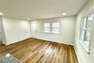 2010 Sharonbrook Dr, Greensboro, NC 27405 - Photo 8