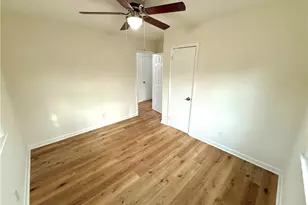2010 Sharonbrook Dr, Greensboro, NC 27405 - Photo 22