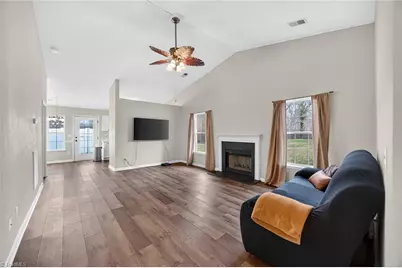 2107 Jefferson Court, Archdale, NC 27263 - Photo 4