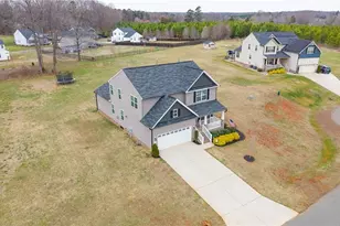 1906 Skylane Ct, Graham, NC 27253 - Photo 2