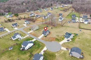 1906 Skylane Ct, Graham, NC 27253 - Photo 4