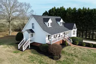 4003 Daisy Dr, Hamptonville, NC 27020 - Photo 2