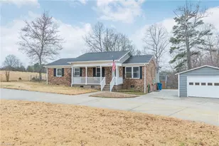 5946 Drake Rd, Greensboro, NC 27406 - Photo 1
