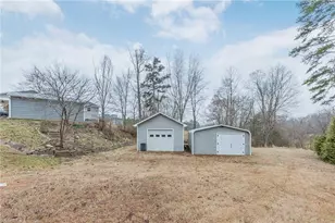 5946 Drake Rd, Greensboro, NC 27406 - Photo 32