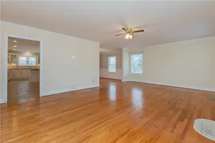 5946 Drake Rd, Greensboro, NC 27406 - Photo 8