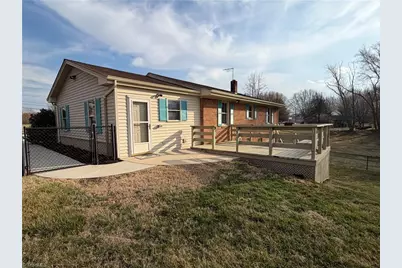 200 Arlington Street, Mount Airy, NC 27030 - Photo 22