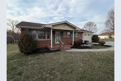 200 Arlington Street, Mount Airy, NC 27030 - Photo 1