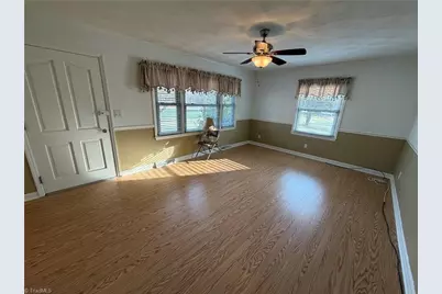 200 Arlington Street, Mount Airy, NC 27030 - Photo 4