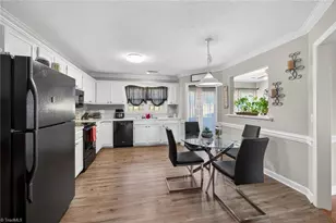 7 Cedar Knoll Ct, Greensboro, NC 27407 - Photo 12