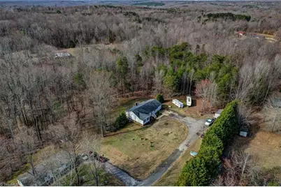 114 Douglas Lane, Reidsville, NC 27320 - Photo 8