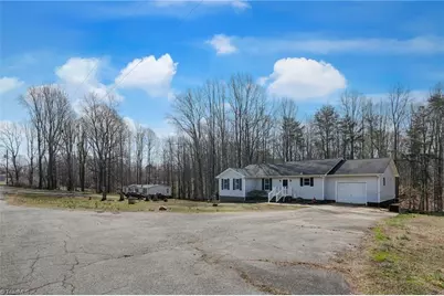 114 Douglas Lane, Reidsville, NC 27320 - Photo 4