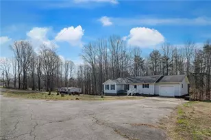 114 Douglas Ln, Reidsville, NC 27320 - Photo 4