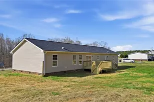 249 Quail Hill Dr, Lexington, NC 27295 - Photo 4