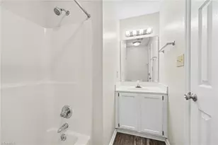 4625 Lawndale Dr, Greensboro, NC 27455 - Photo 14