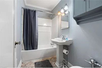 1013 N Elm Street #B6, Greensboro, NC 27401 - Photo 18