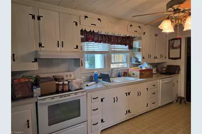 4581 Nc Highway 66 S, King, NC 27021 - Photo 10