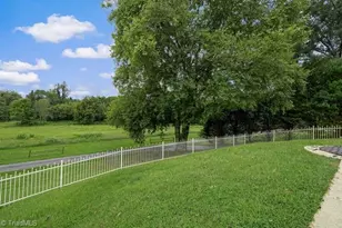 414 Lynrock St, Eden, NC 27288 - Photo 42