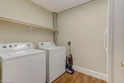 414 Lynrock Street, Eden, NC 27288 - Photo 38