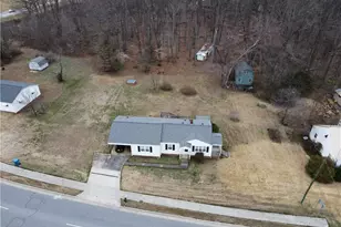 4319 Hicone Rd, Greensboro, NC 27405 - Photo 4