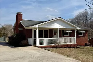 139 Pelham St, Haw River, NC 27258 - Photo 4