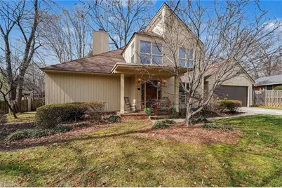 2902 Crossfield Drive, Greensboro, NC 27408 - Photo 2