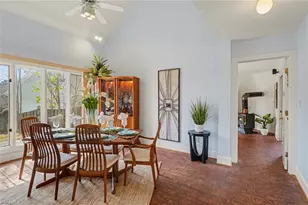 2902 Crossfield Dr, Greensboro, NC 27408 - Photo 14