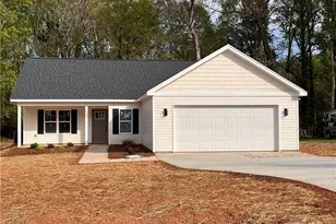 134 Hewes St, Winston-Salem, NC 27103 - Photo 1