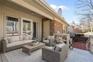 19 Milpond Ln, Greensboro, NC 27455 - Photo 16