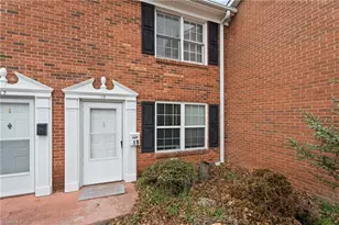 311 Salisbury St, Kernersville, NC 27284 - Photo 2