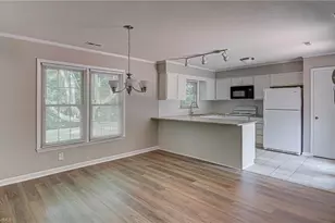 4639 Lawndale Dr, Greensboro, NC 27455 - Photo 8