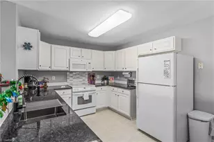 4702 Brighton Park Dr, Winston-Salem, NC 27103 - Photo 8