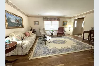 5901 Spanish Oak Drive, Greensboro, NC 27409 - Photo 4