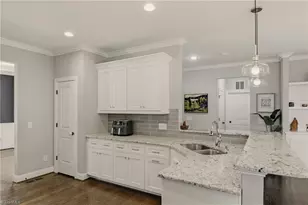 5677 Lauren Acres Ct, Winston-Salem, NC 27103 - Photo 10