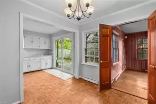 2102 Cleburne St, Greensboro, NC 27408 - Photo 10