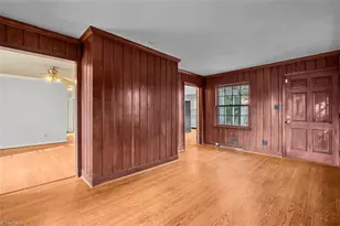 2102 Cleburne St, Greensboro, NC 27408 - Photo 8