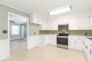 429 Mendenhall Dr, Winston-Salem, NC 27127 - Photo 18