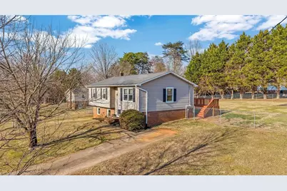 166 Lynnewood Drive, Mount Airy, NC 27030 - Photo 4