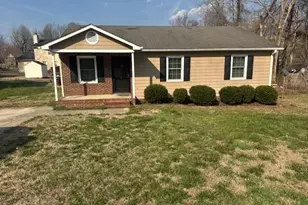 8 Kings Forest Ct, Greensboro, NC 27405 - Photo 1