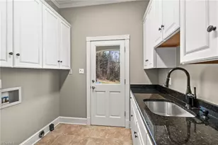 7902 Southerland Dr, Browns Summit, NC 27214 - Photo 42